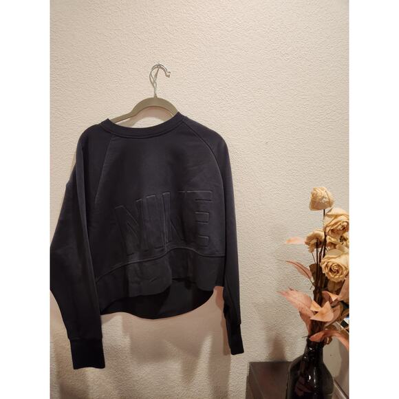 Nike Dri-Fit Cropped Sweatshirt Women's Size Small Black relaxed Logo Embossed - Picture 2 of 5